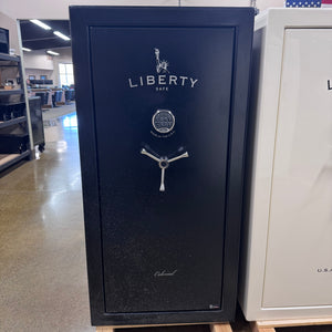 Pre-Owned Liberty Colonial 23