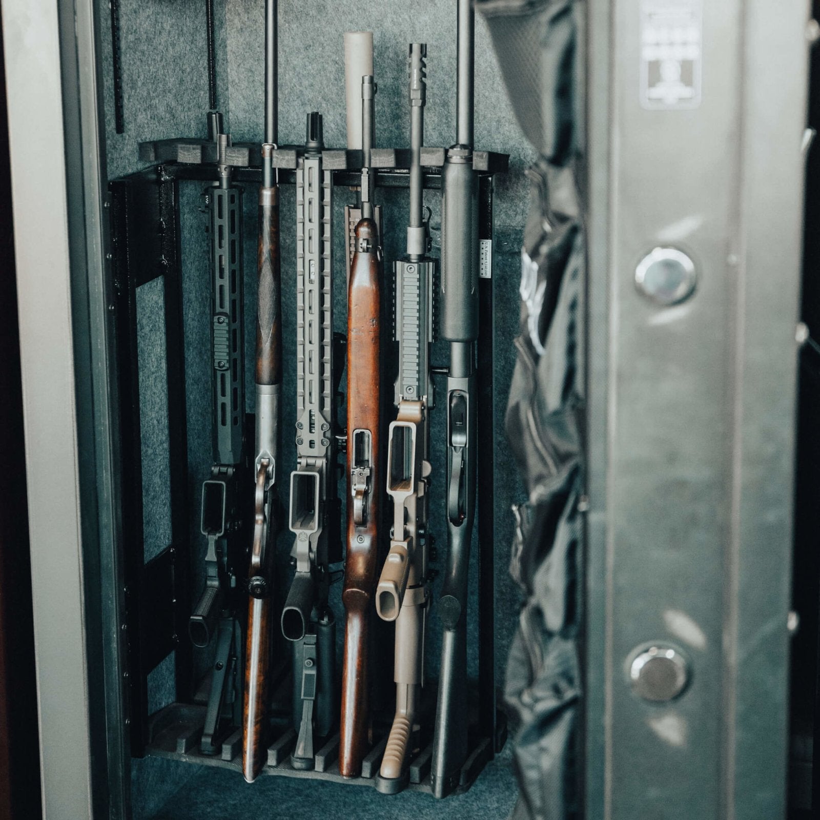  Kodiak Home Gun Safe for Rifles & Pistols